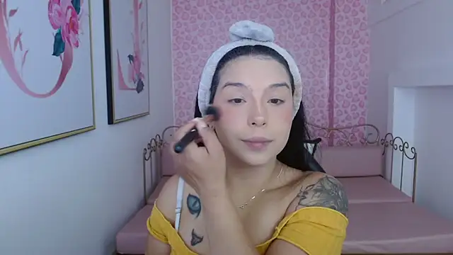 Small naughty  online show from May 2026 01:08:02 PM