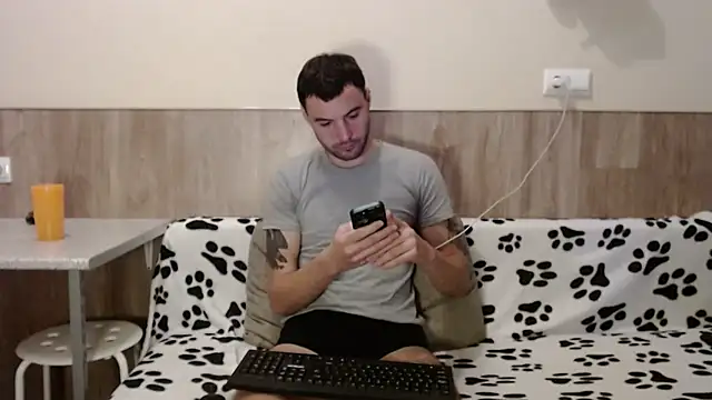 Snapshot of 28nick28 chatting on December 2024 12:12:02 PM 28nick28 online show from December 2024 12:12:02 PM