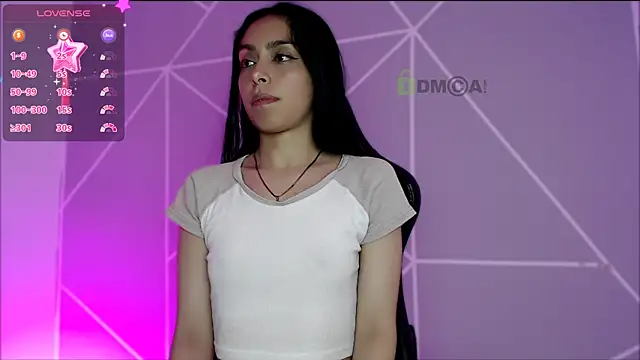 Snapshot of lilylouisee chatting on September 2025 09:43:01 AM lilylouisee online show from September 2025 09:43:01 AM