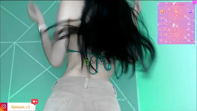 lilylouisee online show from March 2026 10:53:02 AM