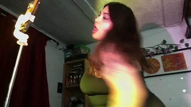 Snapshot of dreamgirl_sweet chatting on February 2026 03:30:02 AM dreamgirl sweet online show from February 2026 03:30:02 AM