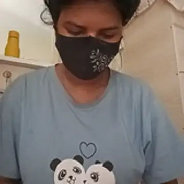 Snapshot of Anusri- chatting on November 2025 06:17:02 AM Anusri- online show from November 2025 06:17:02 AM