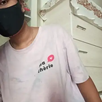 Snapshot of Anusri- chatting on November 2025 09:02:01 AM Anusri- online show from November 2025 09:02:01 AM