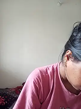 Snapshot of Anusri- chatting on June 2026 06:14:01 AM Anusri- online show from June 2026 06:14:01 AM