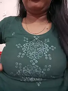Snapshot of Anusri- chatting on June 2026 09:05:01 PM Anusri- online show from June 2026 09:05:01 PM