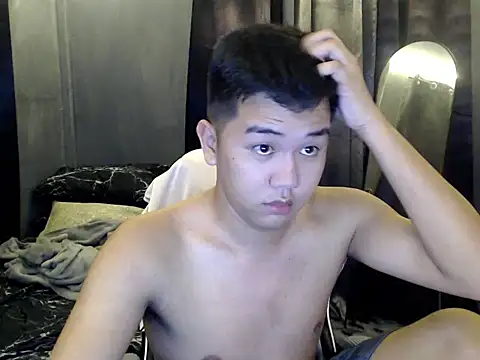 xgregor07 online show from November 2025 02:20:02 PM