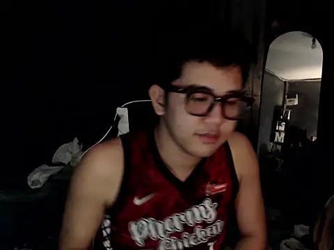 xgregor07 online show from December 2025 04:06:01 PM