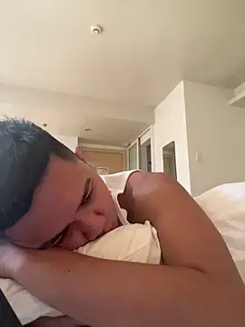 xgregor07 online show from December 2025 01:32:02 AM