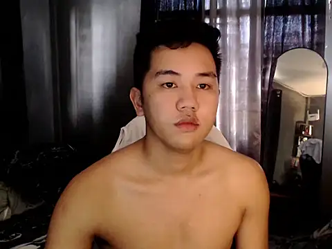 xgregor07 online show from November 2025 12:22:01 AM