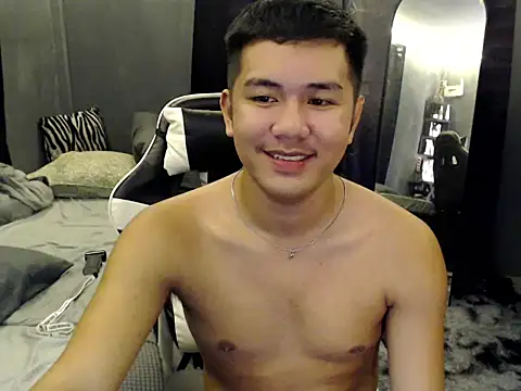 xgregor07 online show from November 2025 04:01:02 PM