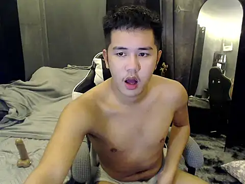 xgregor07 online show from November 2025 10:51:02 AM