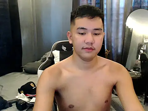 xgregor07 online show from November 2025 05:56:01 AM