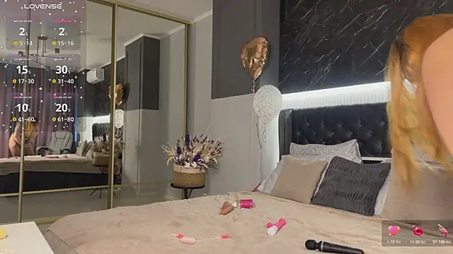 XtraHotX online show from March 2025 01:14:02 AM