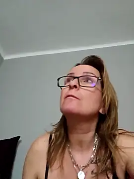 Steffi45 online show from March 2026 06:22:01 AM