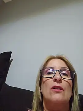 Steffi45 online show from May 2026 07:21:01 PM