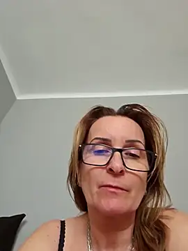Steffi45 online show from March 2026 01:54:01 PM