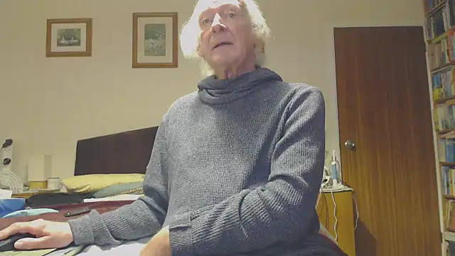 Snapshot of WaverlyKernow chatting on January 2025 10:32:02 AM WaverlyKernow online show from January 2025 10:32:02 AM