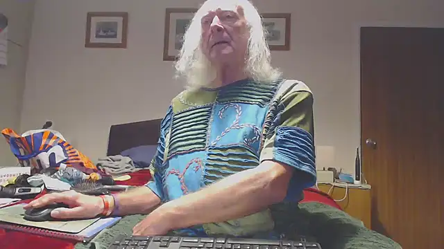 WaverlyKernow online show from February 2026 08:14:01 AM