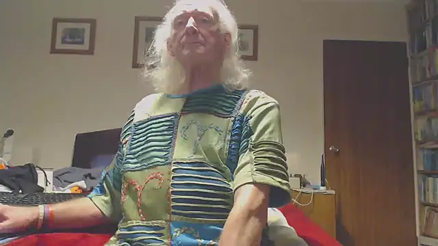 WaverlyKernow online show from February 2026 03:47:02 PM