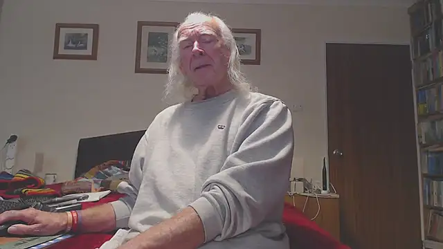 WaverlyKernow online show from January 2026 11:48:01 AM