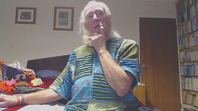 WaverlyKernow online show from February 2026 10:45:02 AM