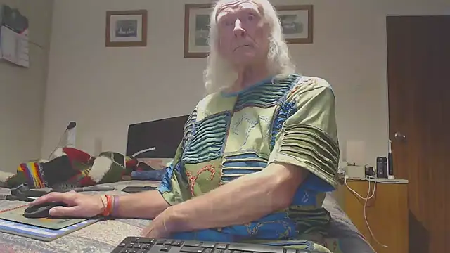 WaverlyKernow online show from March 2026 03:41:02 PM