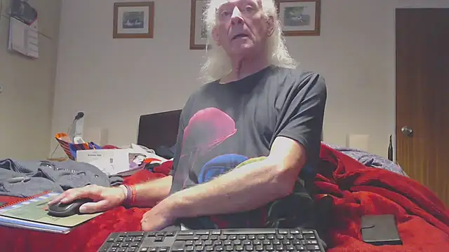 WaverlyKernow online show from February 2026 08:24:02 AM