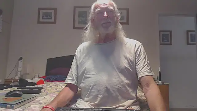 WaverlyKernow online show from May 2026 06:46:01 AM