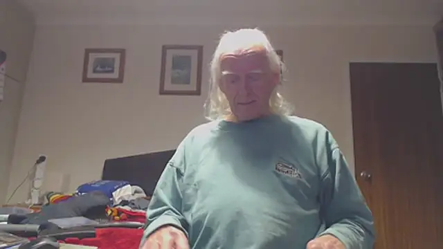 WaverlyKernow online show from January 2026 02:42:02 PM