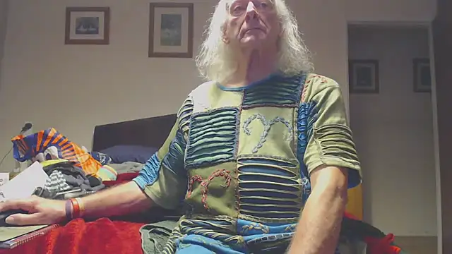 WaverlyKernow online show from February 2026 08:47:01 AM