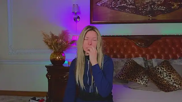 Real Tini online show from February 2026 06:11:01 AM