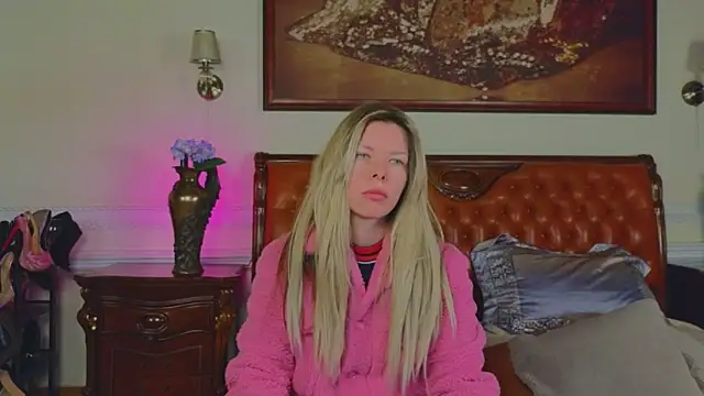 Real Tini online show from February 2026 06:26:01 AM