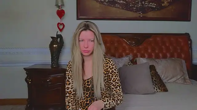 Real Tini online show from February 2026 06:13:02 AM