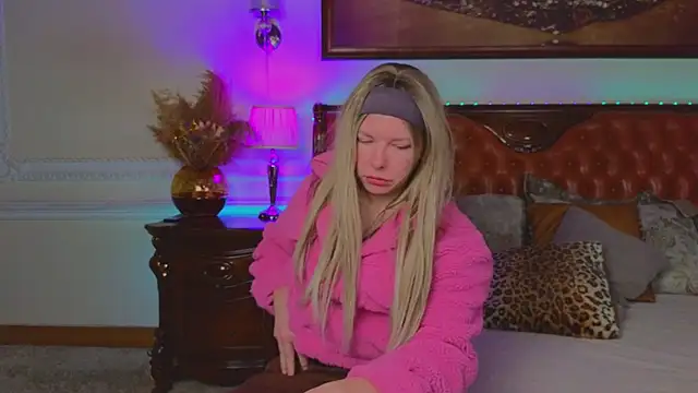 Real Tini online show from February 2026 06:23:01 AM