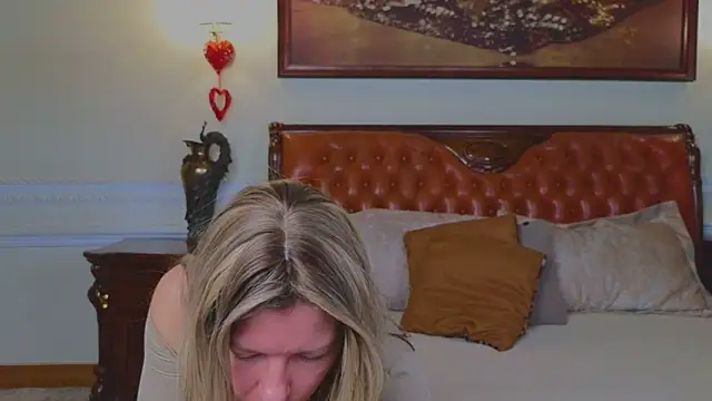 Real Tini online show from February 2026 06:24:01 AM