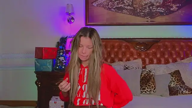 Real Tini online show from December 2025 06:34:01 AM