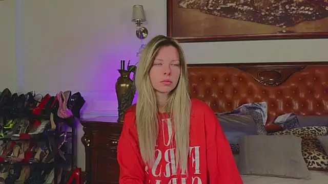 Real Tini online show from February 2026 07:08:01 AM