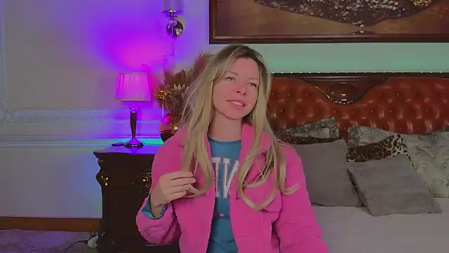 Real Tini online show from February 2026 06:22:01 AM