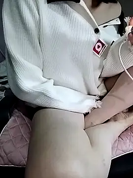  Vitamin Sex  online show from November 2025 03:17:02 PM