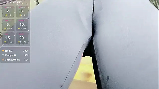 Ti amo UU online show from November 2025 05:28:02 PM