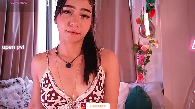 Snapshot of lilith__rosse chatting on June 2026 05:56:01 PM lilith rosse online show from June 2026 05:56:01 PM