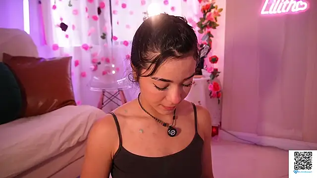 lilith  rosse online show from April 2026 06:47:01 PM