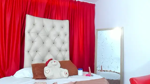 luna hoott online show from March 2026 01:41:01 PM