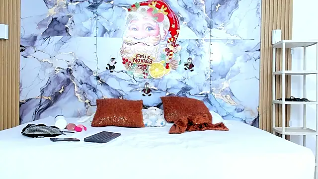 luna hoott online show from January 2026 01:28:02 PM