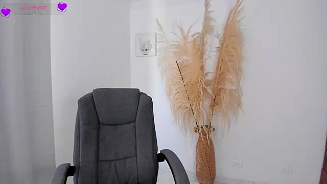 Snapshot of sarita1412 chatting on November 2025 12:21:02 PM sarita1412 online show from November 2025 12:21:02 PM