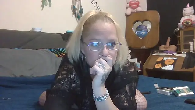 Snapshot of Toybox13_Pika chatting on October 2025 02:10:01 AM Toybox13 Pika online show from October 2025 02:10:01 AM