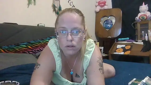 Snapshot of Toybox13_Pika chatting on November 2025 05:27:02 PM Toybox13 Pika online show from November 2025 05:27:02 PM