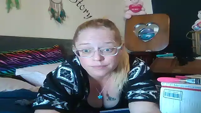 Snapshot of Toybox13_Pika chatting on December 2025 09:26:02 PM Toybox13 Pika online show from December 2025 09:26:02 PM