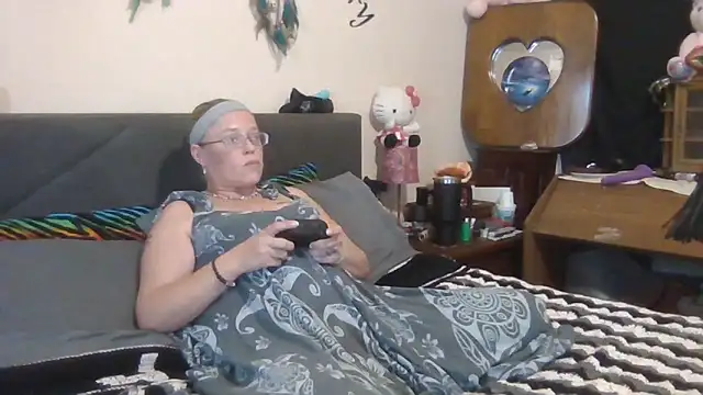 Snapshot of Toybox13_Pika chatting on October 2025 09:02:02 PM Toybox13 Pika online show from October 2025 09:02:02 PM