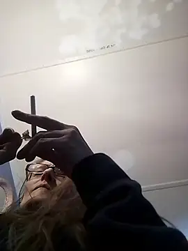 beelzebubblesxo online show from November 2025 02:40:01 PM